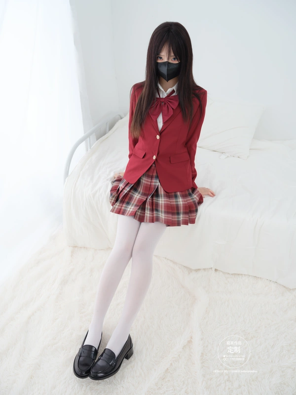 EX-016 见希w 白丝制服 - 紧急企划