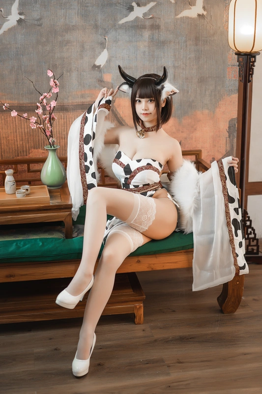 奶牛 - 蜜汁猫裘